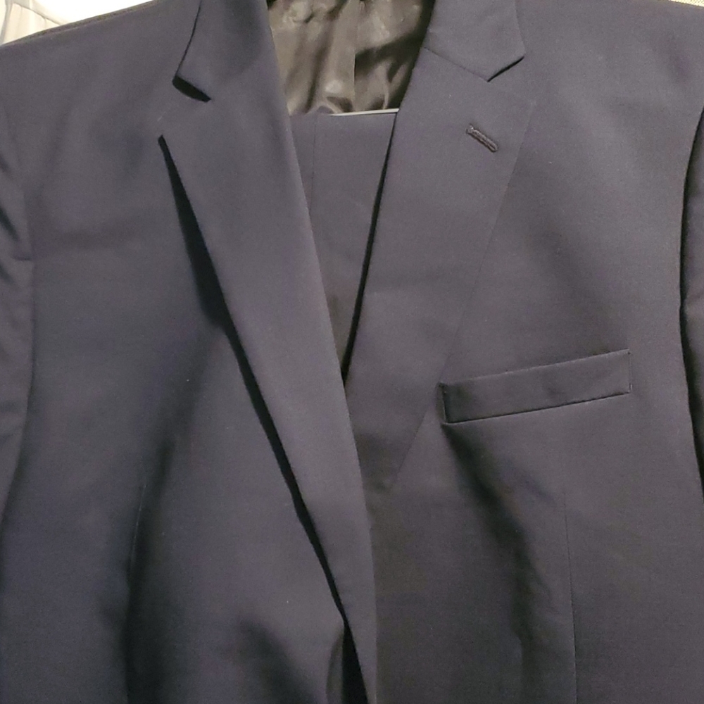Jos.A.Bank 48XL men's Navy 2 pc suit
